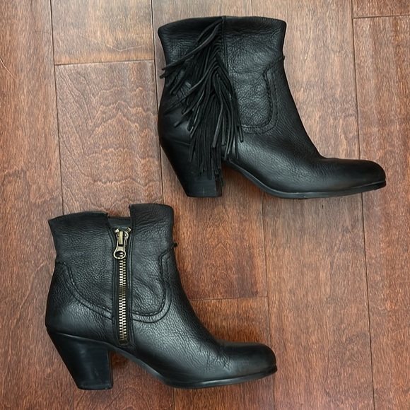 Sam Edelman Women’s “Louie” Fringe Booties with Fringe, Black Leather, Size 9 - Picture 1 of 16